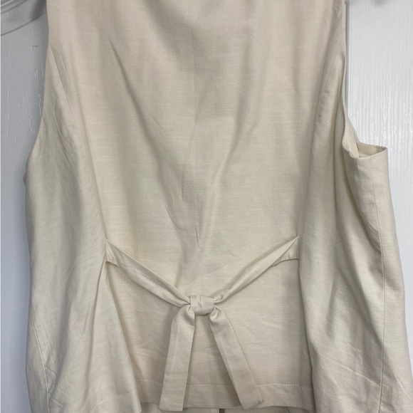 NEW - Cream Linen Vest - Picture 3 of 7